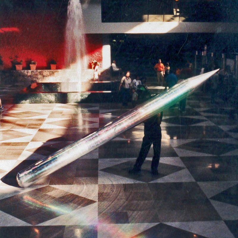 GLOBO COHETE...R HOLOGRAFIADO XXXL. VESTIBULO EXPO-GUADALAJARA, JAL. MX. AÑO 2004.